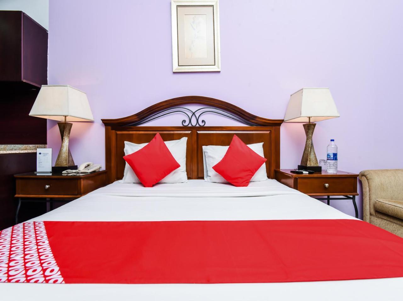 Oyo 138 Empire Hotel Apartments Dubai Esterno foto