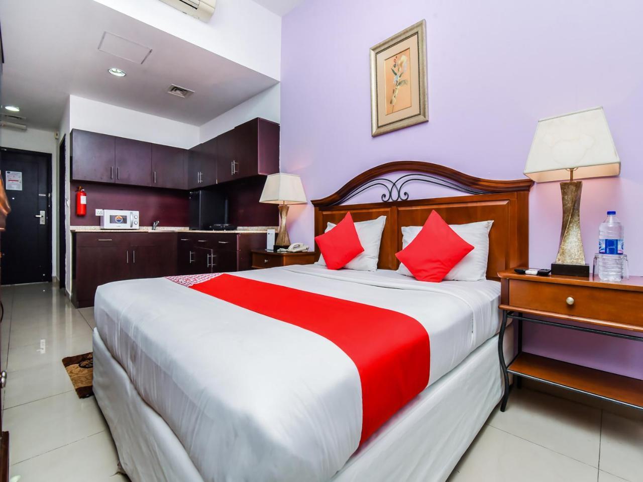Oyo 138 Empire Hotel Apartments Dubai Esterno foto