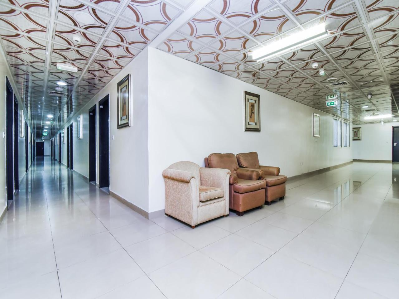 Oyo 138 Empire Hotel Apartments Dubai Esterno foto