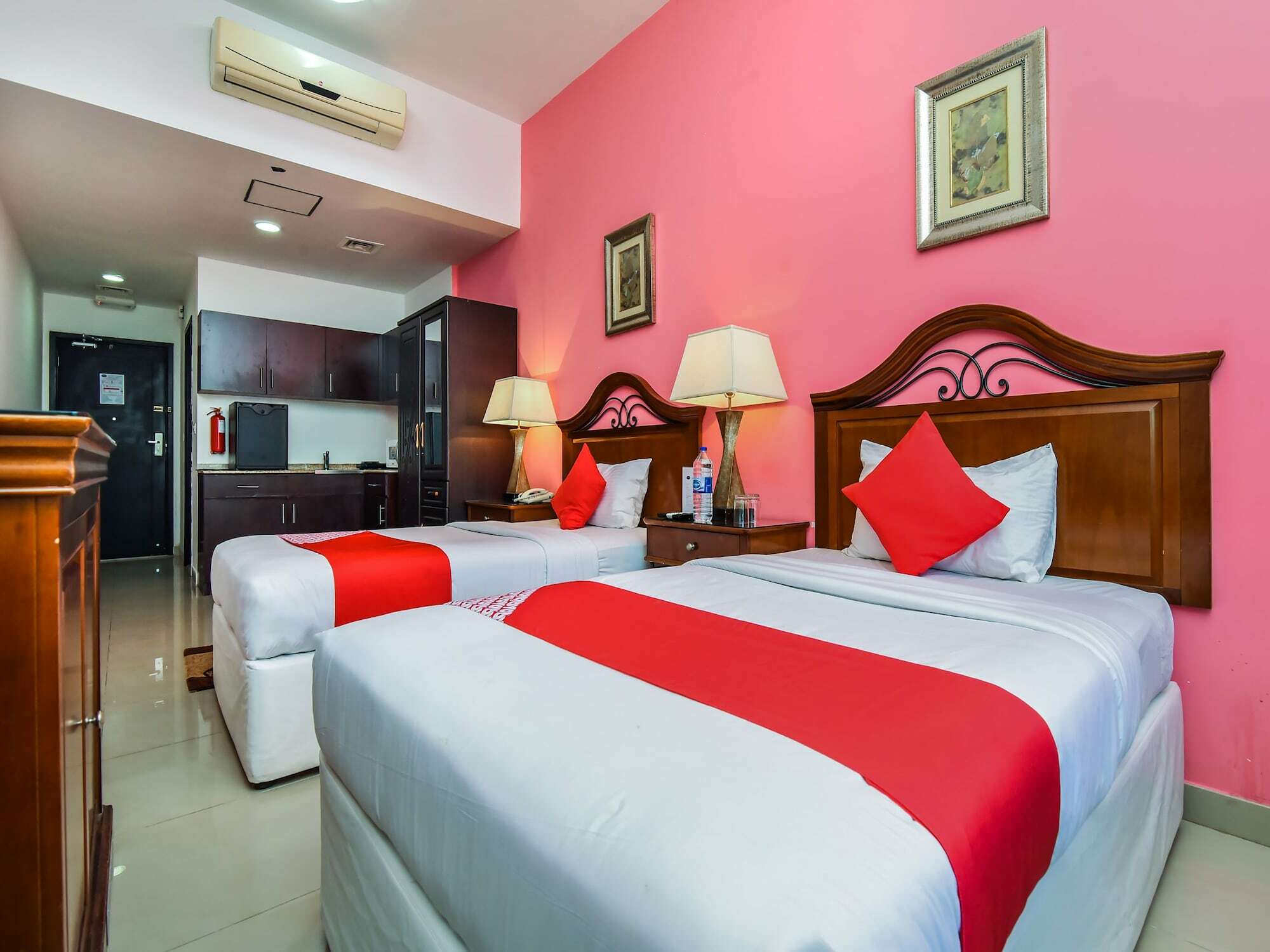 Oyo 138 Empire Hotel Apartments Dubai Esterno foto